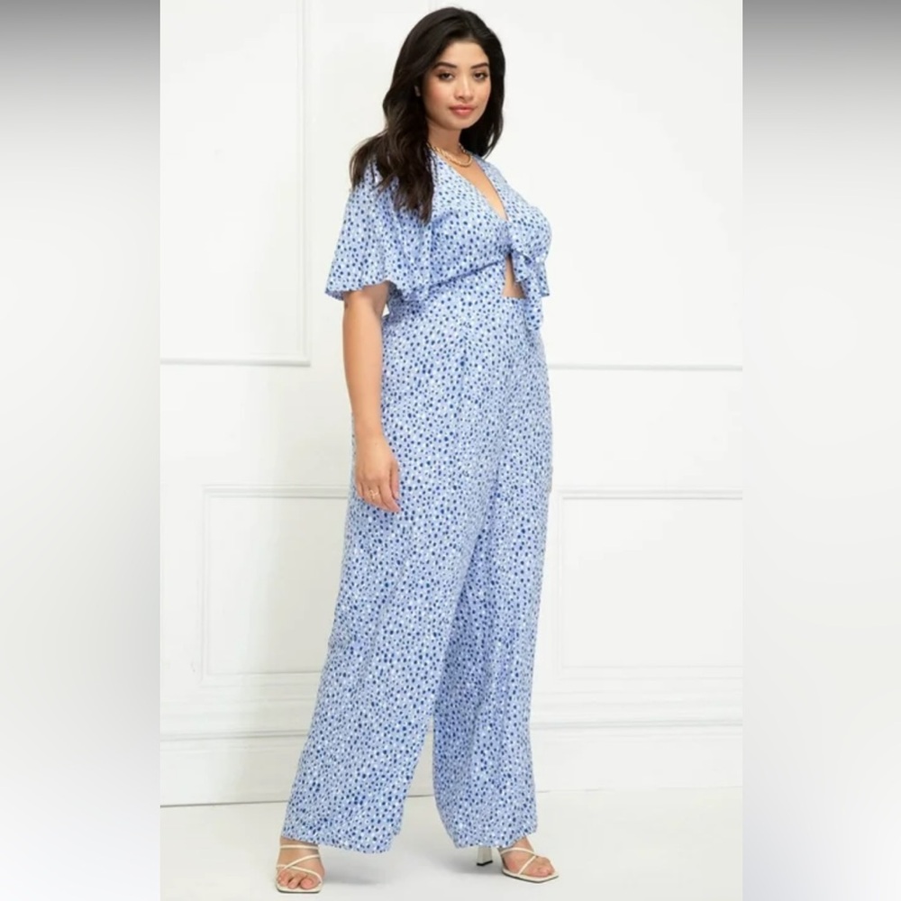 Eloquii 1X 16w Blue Patterned  Romper Jumpsuit with sexy front tie nwot curvy